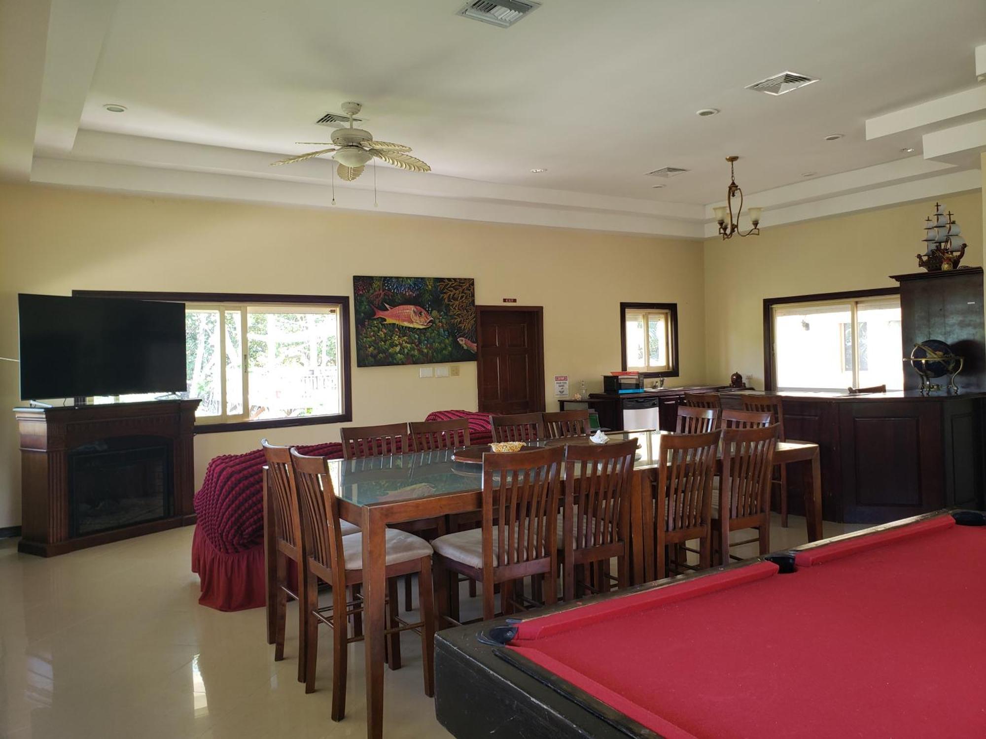 Seaside Chateau Resort Belize City Esterno foto